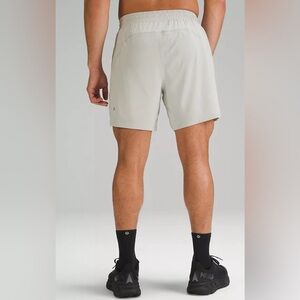 lululemon Pace Breaker Linerless Short 5" LL Seal Size S. LM7BC2S (NWT)